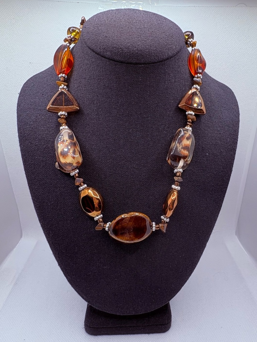 Vintage Retro Brown Glass & Acrylic Beaded Necklace Silvertone Accents 17-20”